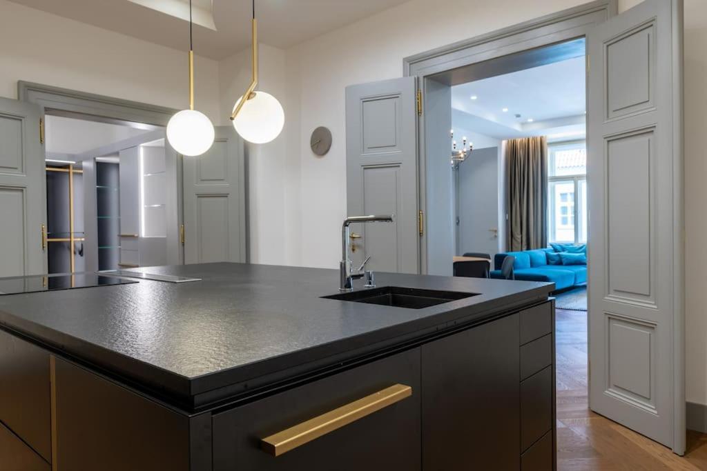 Appartement Luxury Old Town Apt, Parking à Prague Extérieur photo